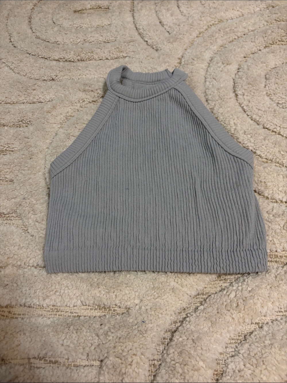 Airy crop top
